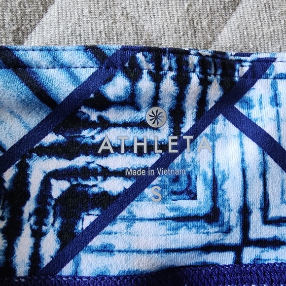 Athleta Biker Running Athletic Shorts Small - Picture 7 of 9